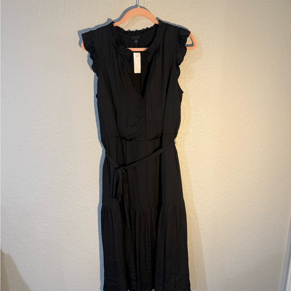 Elegant Black Sleeveless Dress